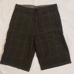 O’Neill Men’s Plaid Shorts Black Gray Flat Front – Size 28